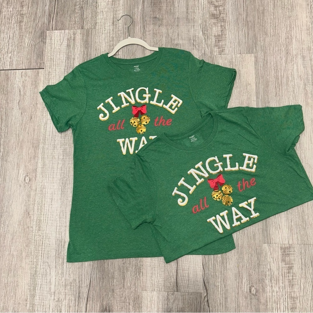 Holiday Time Jingle All the Way Short Sleeve T-Shirt Way Green Medium-pack of 2